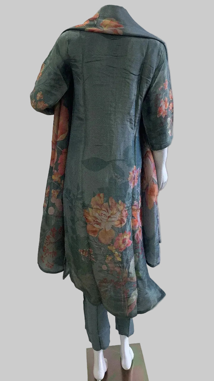 Jaitoon Aura Kurta Suit Set