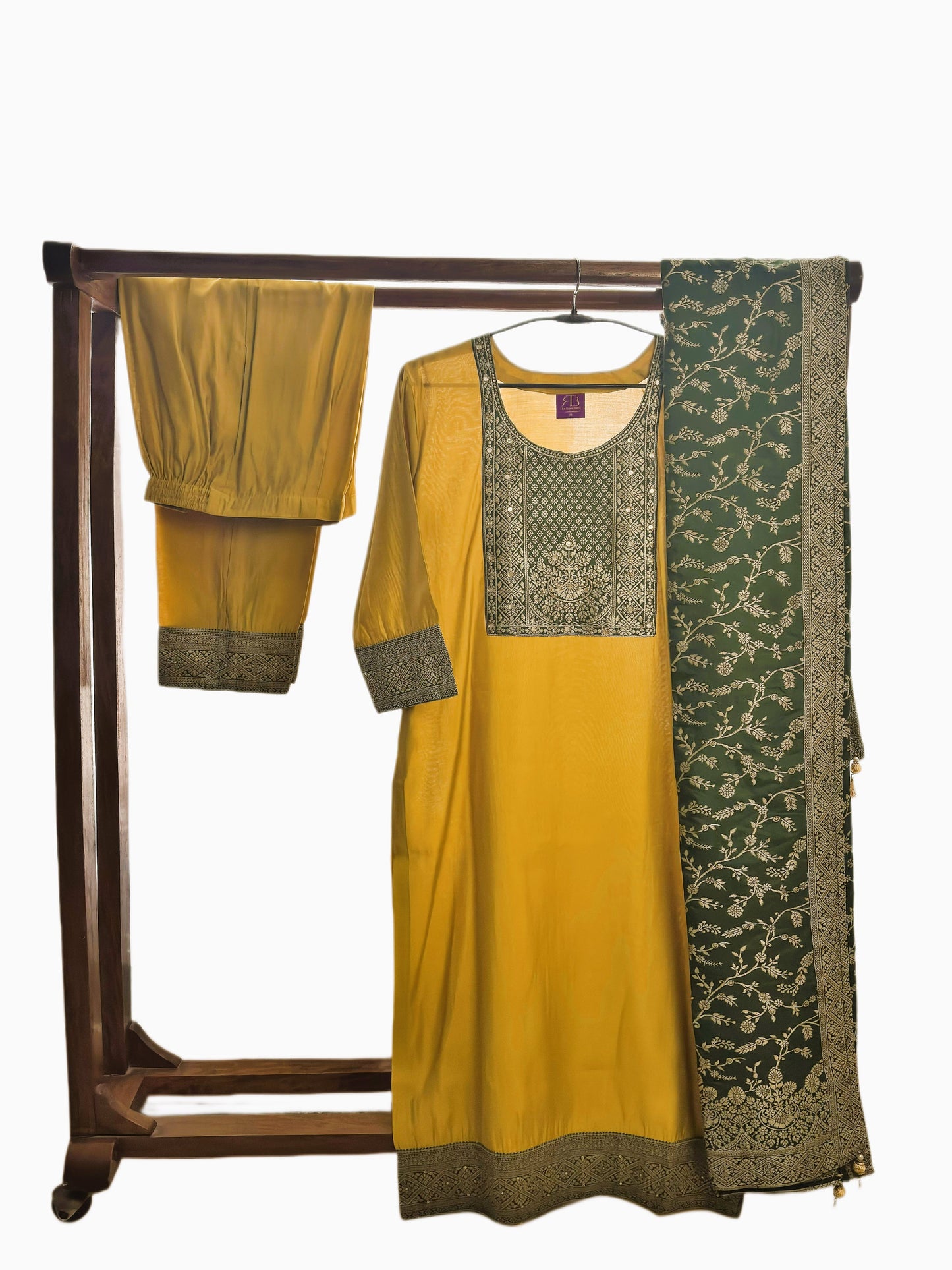 Swarnim Grand Embroidered Silk Suit Set